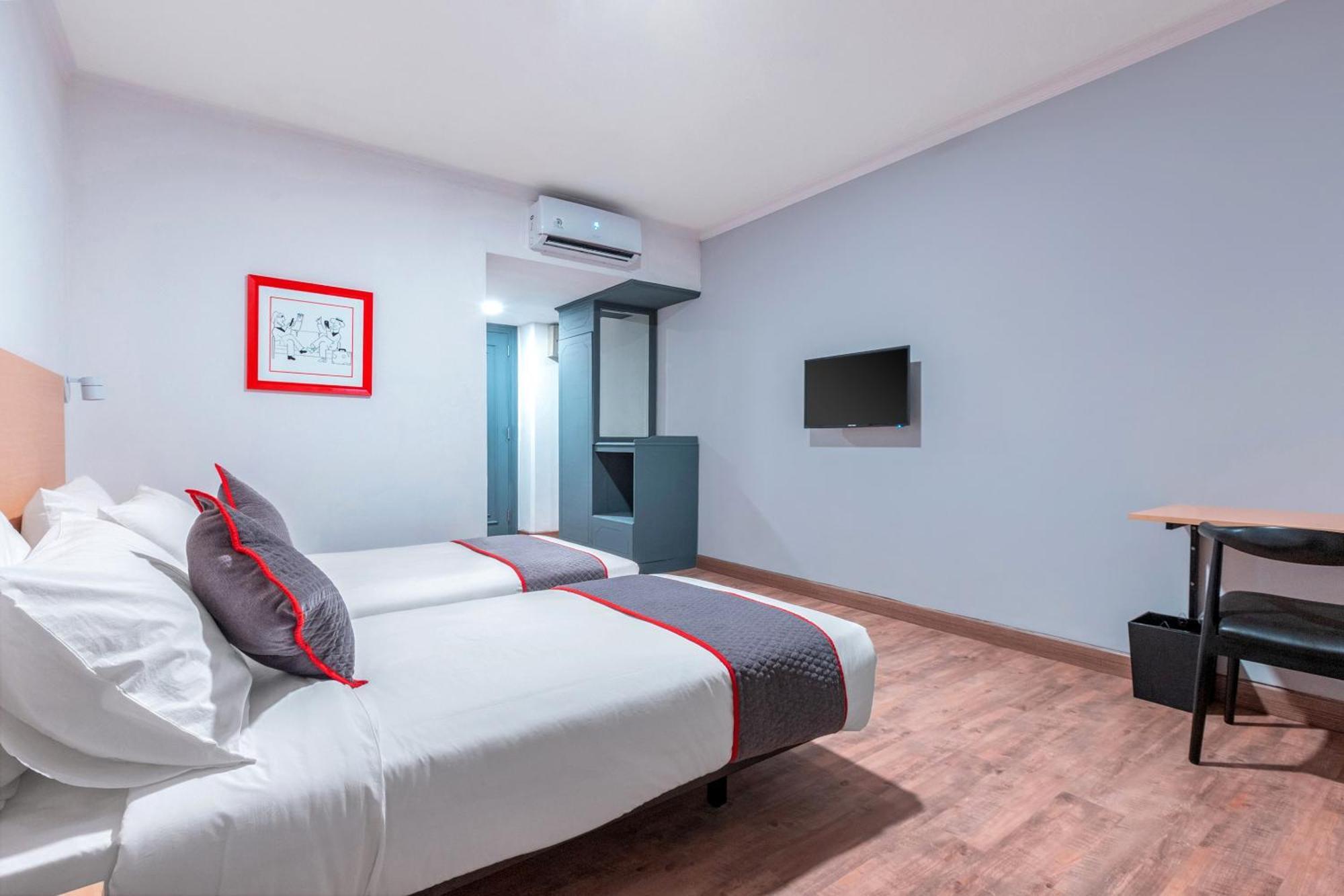 Super Oyo Townhouse 2 Hotel Gunung Sahari Jakarta Eksteriør billede
