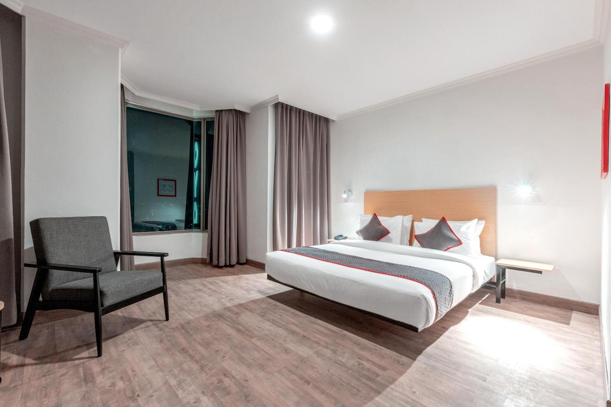 Super Oyo Townhouse 2 Hotel Gunung Sahari Jakarta Eksteriør billede