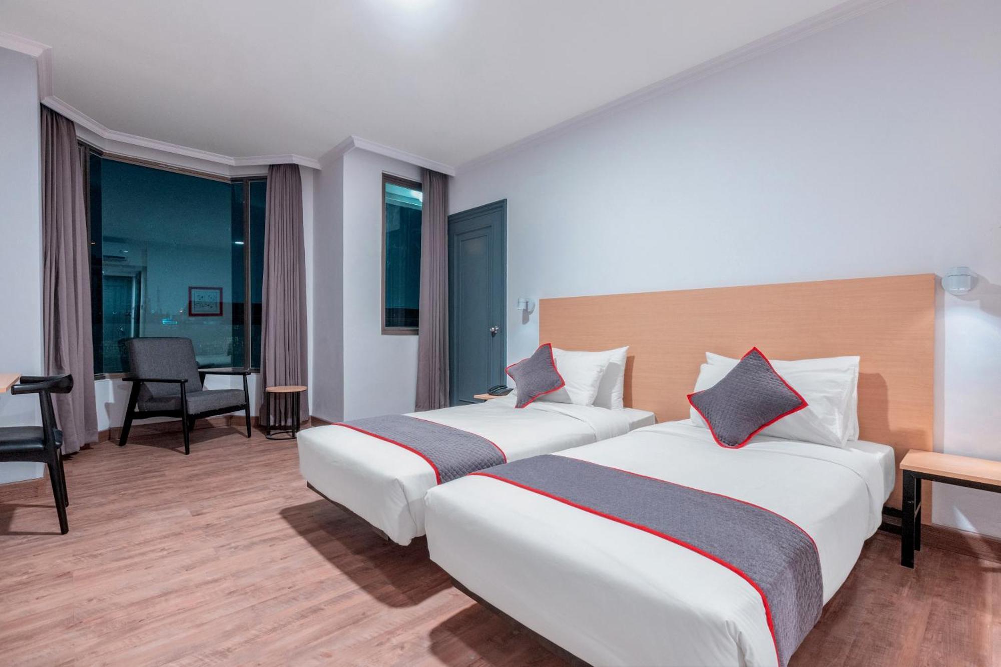 Super Oyo Townhouse 2 Hotel Gunung Sahari Jakarta Eksteriør billede